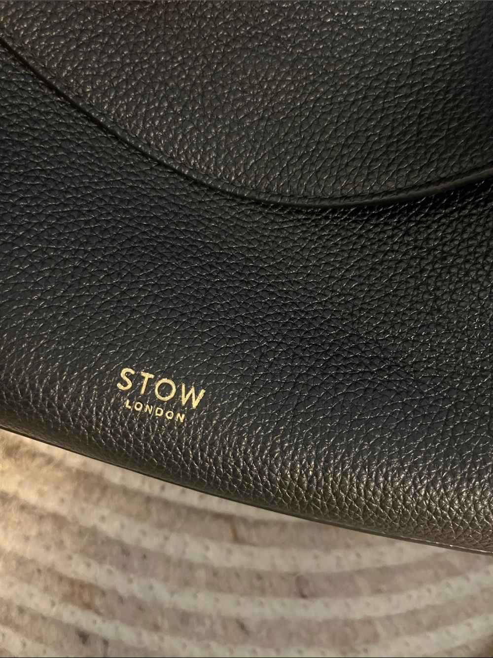 Stow London East West Curve bag in Black calfskin leather - Picture 2 of 13